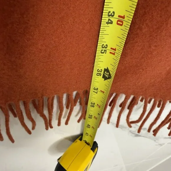 Aritzia Wilfred Tessuto 100% Wool Orange  Oversized Blanket Scarf EUC Warm Cozy - Picture 7 of 8